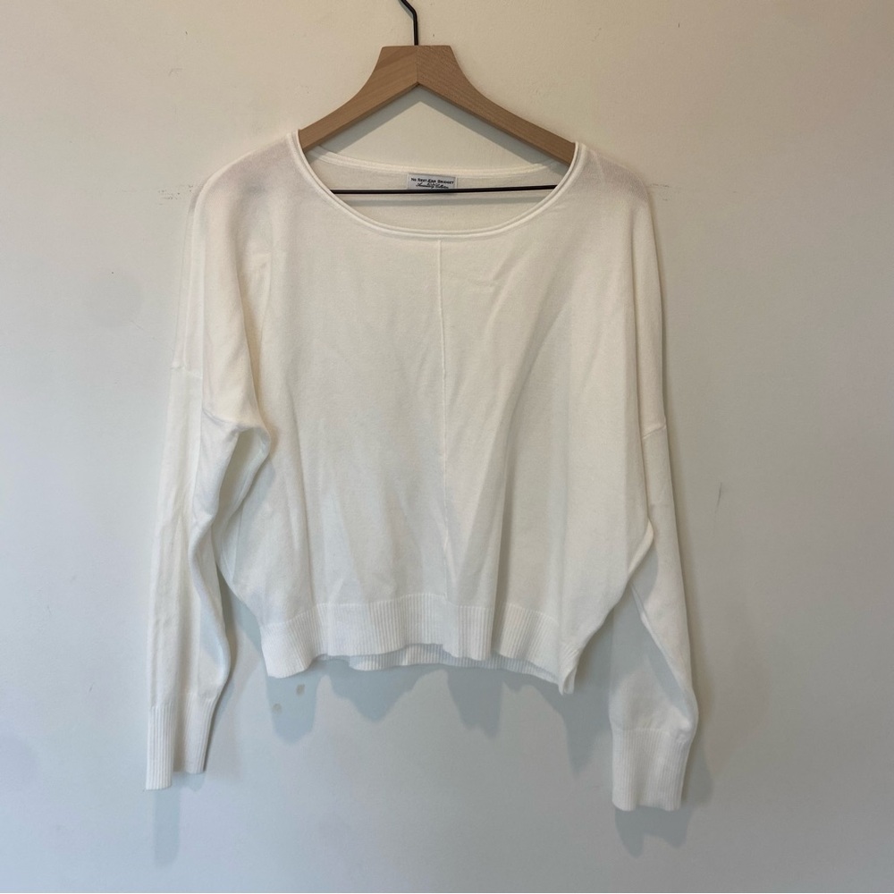 White Knit crewneck Sweater